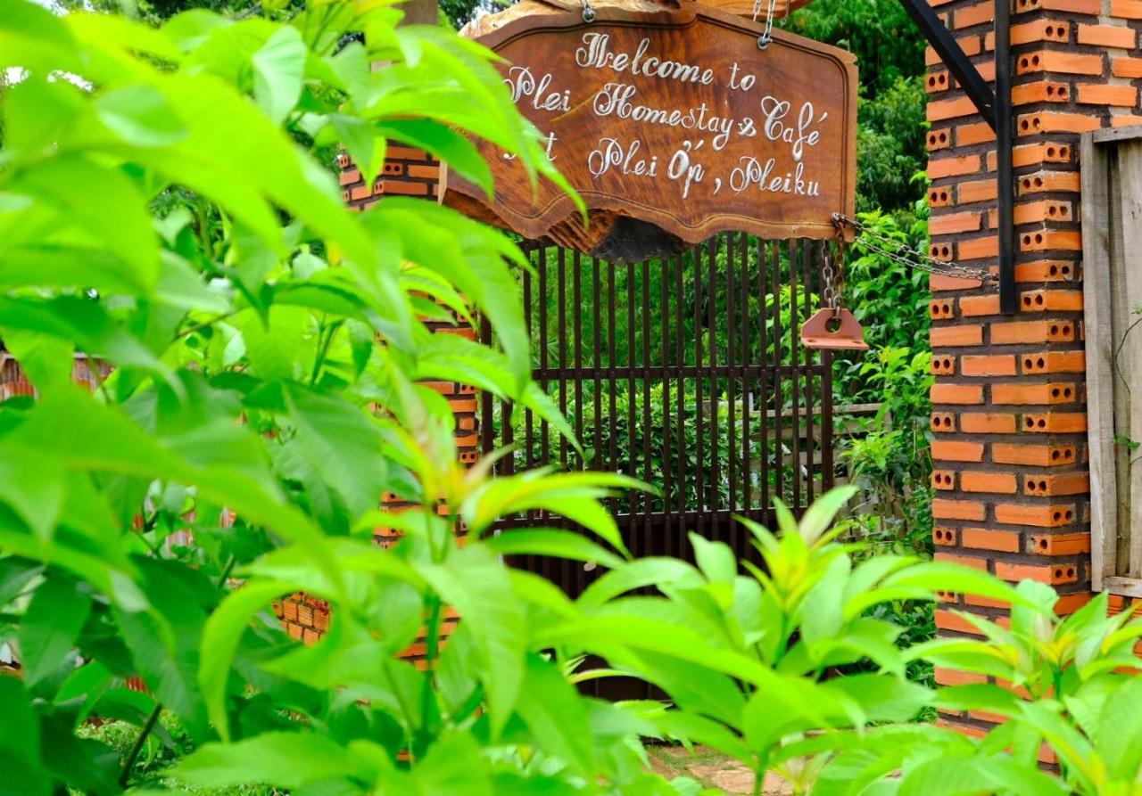 Plei Homestay & Cafe Плей Ку Екстериор снимка