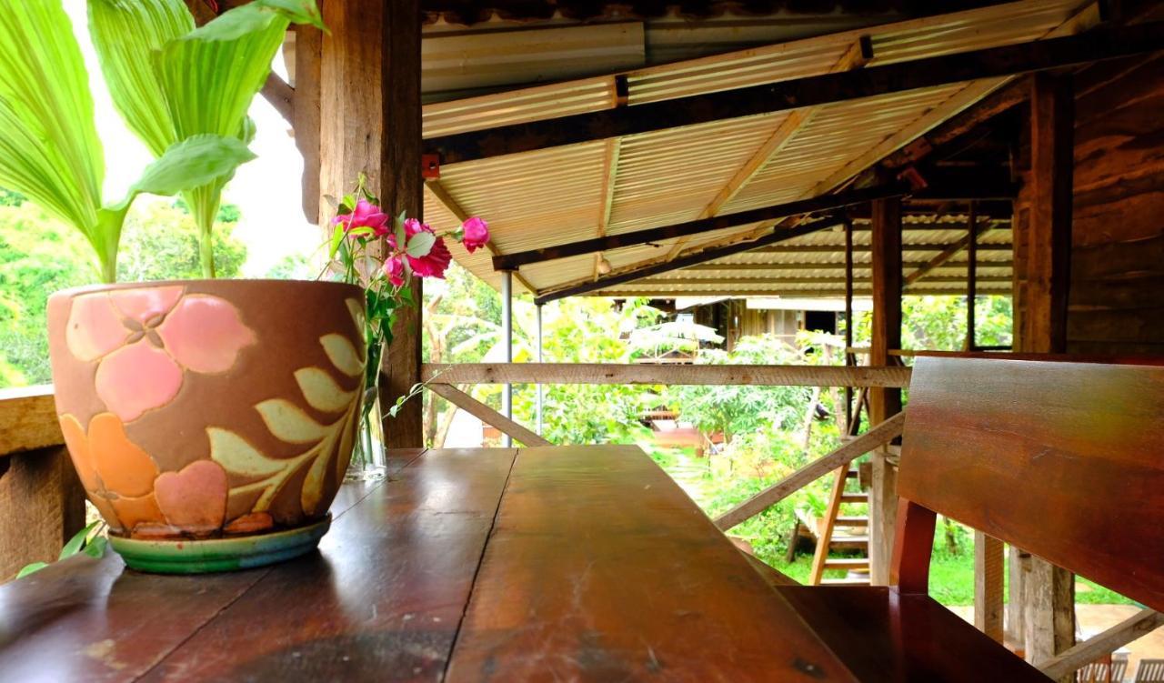 Plei Homestay & Cafe Плей Ку Екстериор снимка