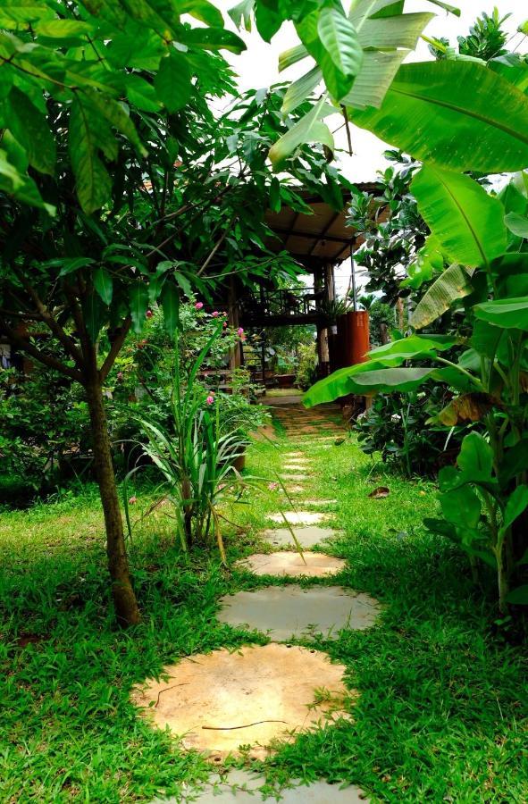 Plei Homestay & Cafe Плей Ку Екстериор снимка