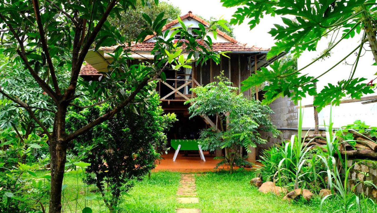 Plei Homestay & Cafe Плей Ку Екстериор снимка